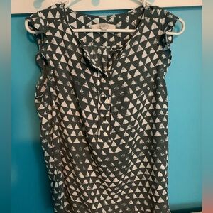 Ann Taylor LOFT ruffle-sleeve button-front drape patterned tank tee.